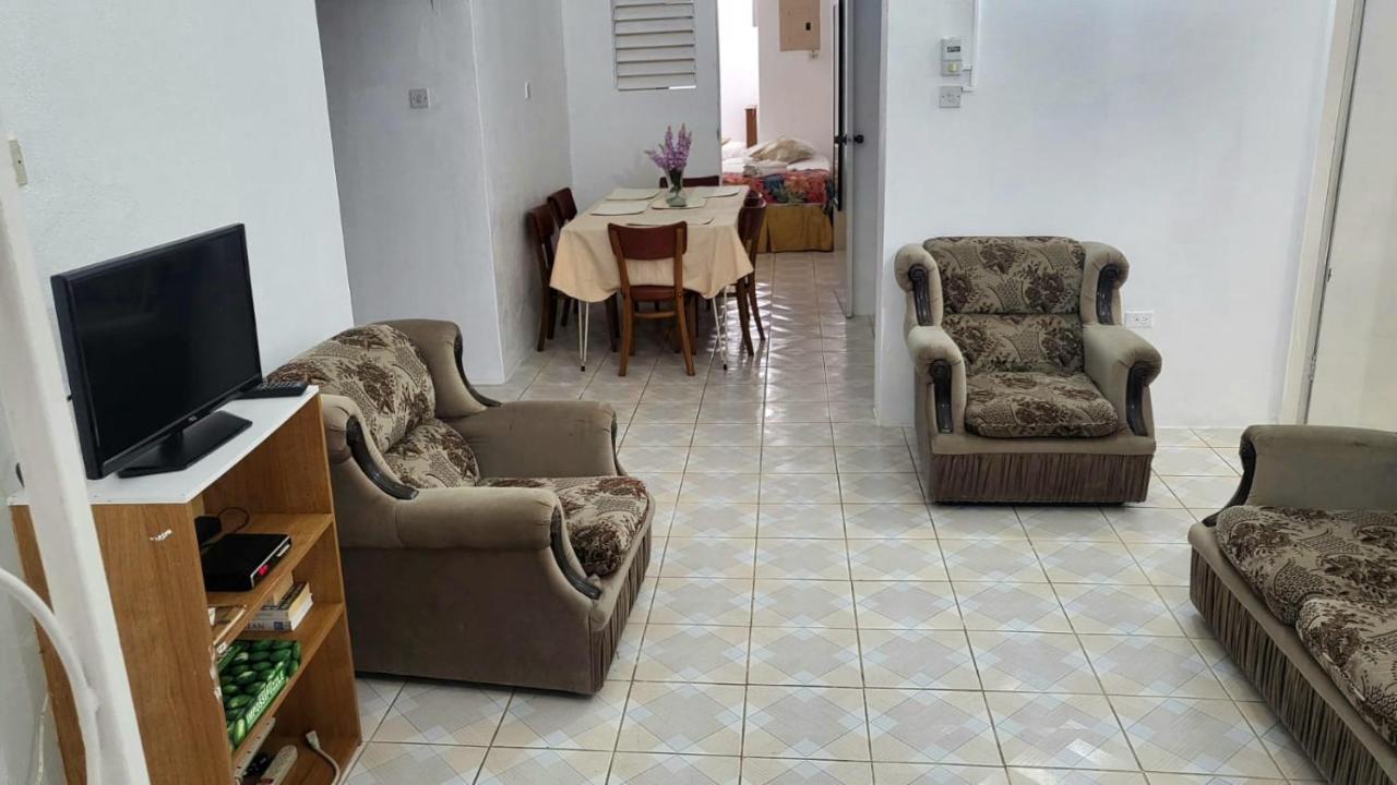 Ventnor House Apartments บริดจ์ทาวน์ ภายนอก รูปภาพ