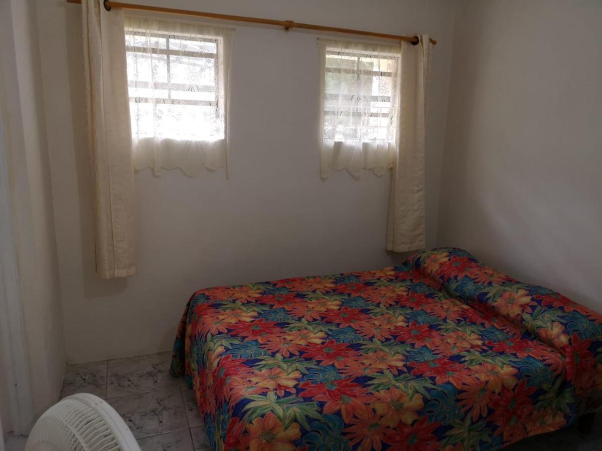 Ventnor House Apartments บริดจ์ทาวน์ ภายนอก รูปภาพ